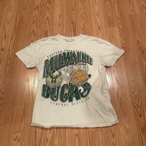 Hollister Milwaukee Bucks Graphic T-Shirt